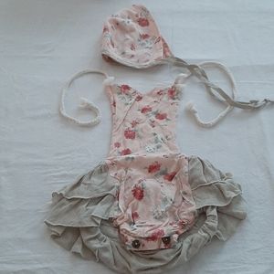 Popelin floral romper & bonnet set 12m
